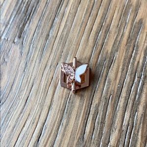 Keep collective charm